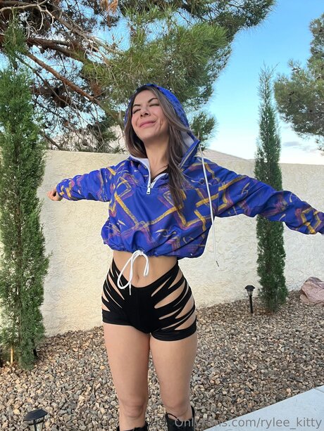 Rylee Kitty star du porno adulte image