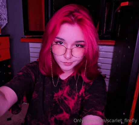 Scarlet Firefly art star du porno image