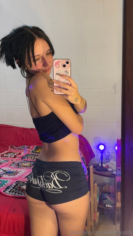 Aureliagoth nus de stars du porno galerie