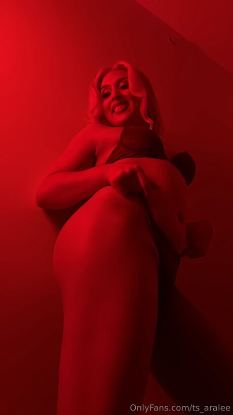 Ts Aralee actrice xxx galerie
