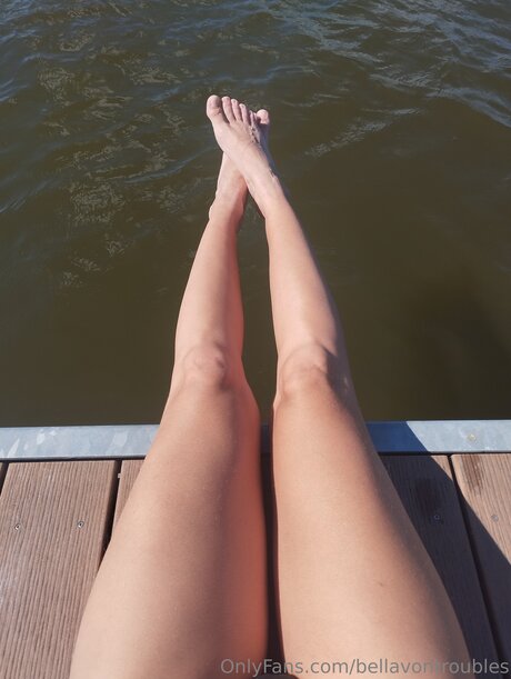 Bellavontroubles haut modèle photo