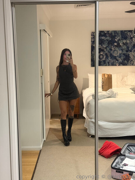 Taragracex modèle nu galerie