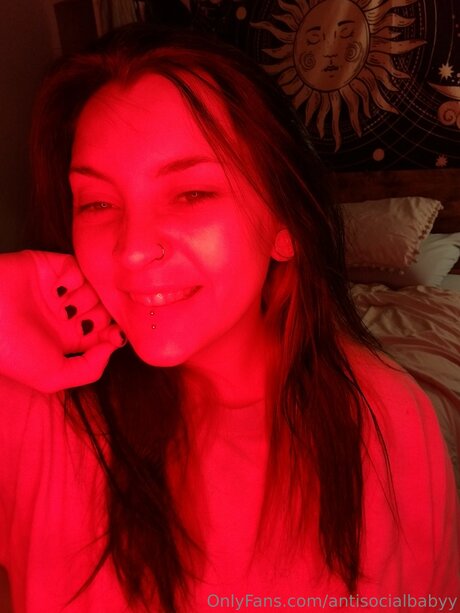 Antisocialbabyy sexe star du porno photo