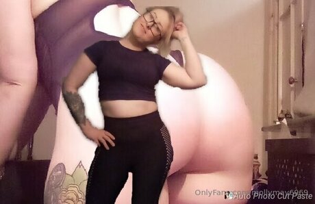 Mollymay6969 modèle galeries