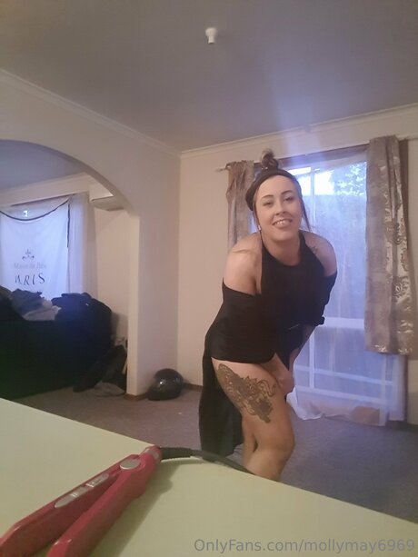 Mollymay6969 star érotique galerie