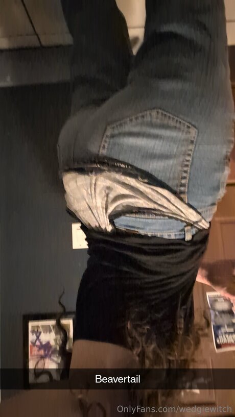 Wedgiewitch modèle porno image