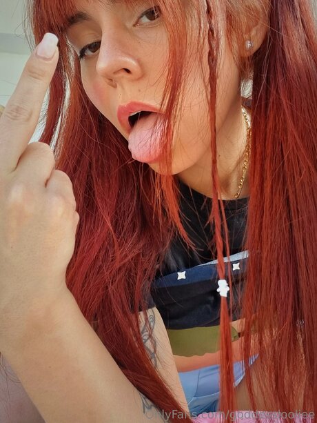 Goddesslooliee actrice artistique des photos