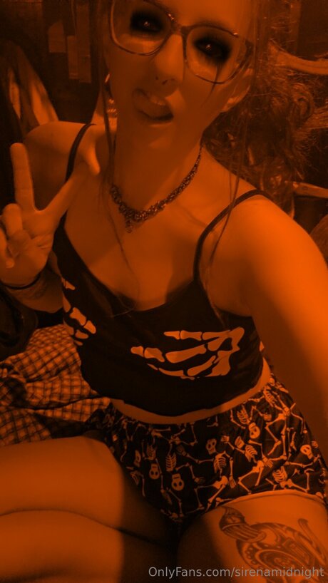 Sirenamidnight star pornographique galerie