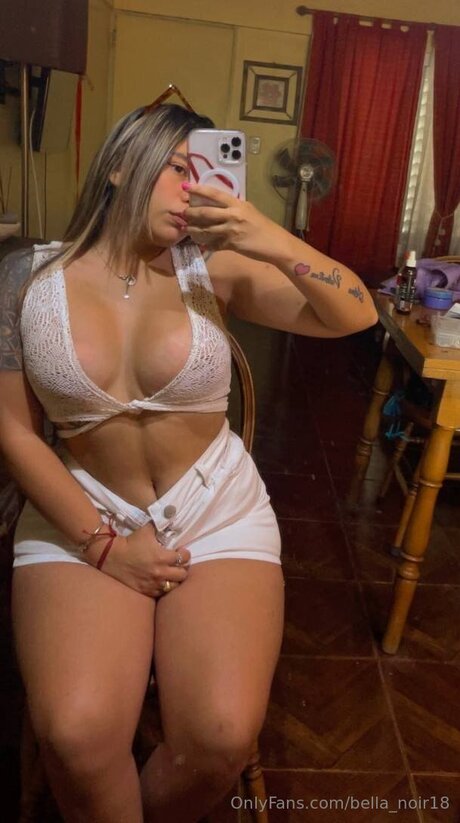 Bella Noir18 sexe de star du porno galeries