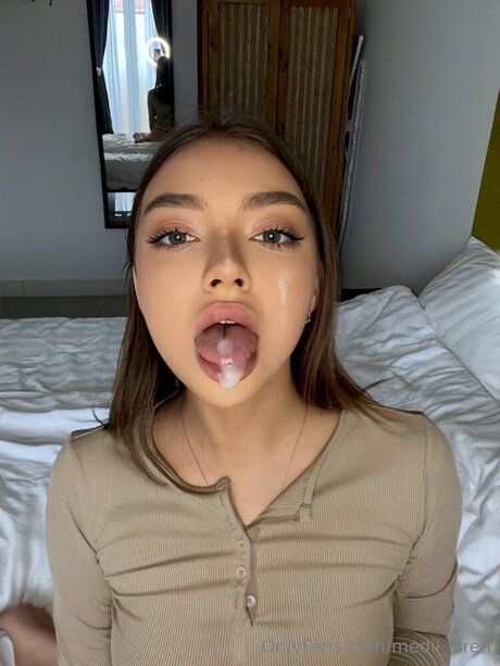 Medii Siren sexe star du porno images