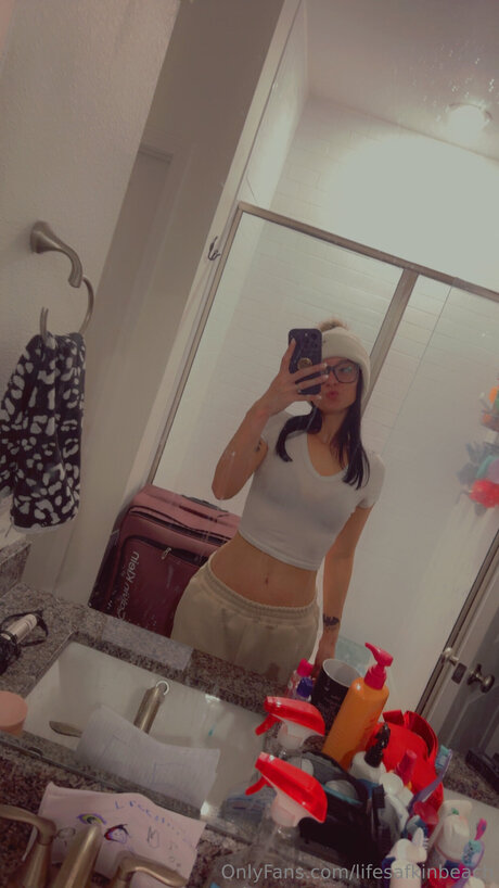 Lifesafkinbeach star érotique archive