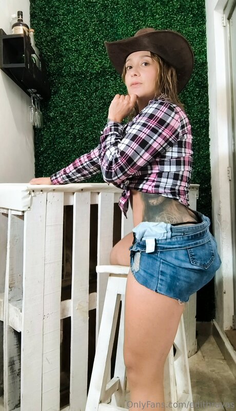 pom-pom girl asiatique onlyfans la plus belle image