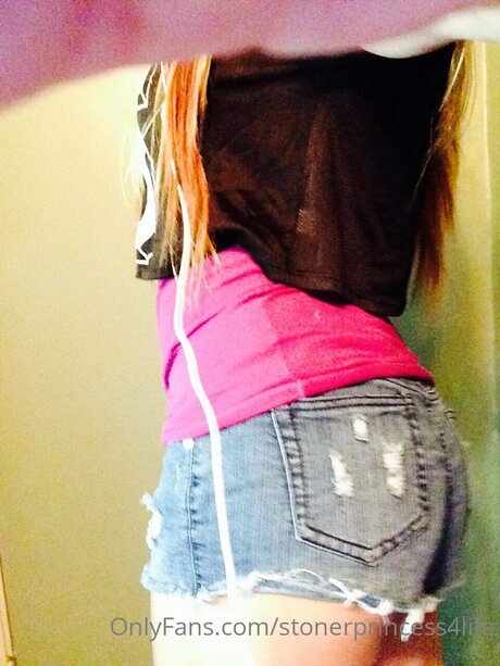 Stonerprincess4life star du porno image
