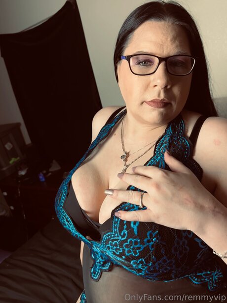 Remmyvip modèle sexy image