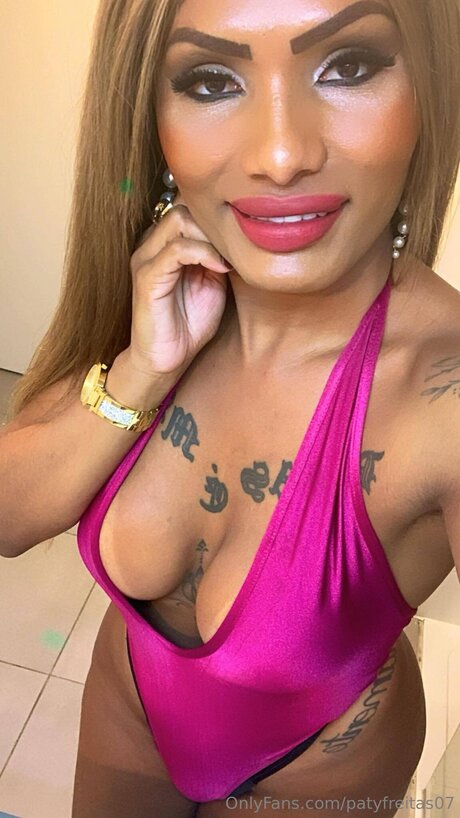 Patyfreitas07 actrice érotique collection