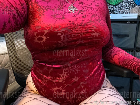 Eternalrxst étoile de l'art photos