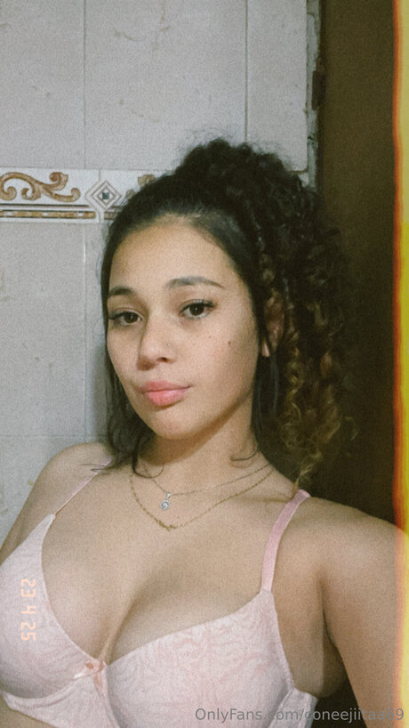 Coneejiitaa69 jolie étoile archive