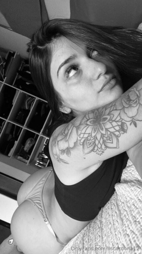 trio à gros seins onlyfans sexy sympa img