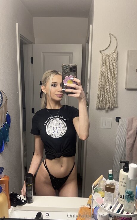 Alexiismoore étoile chaude photos