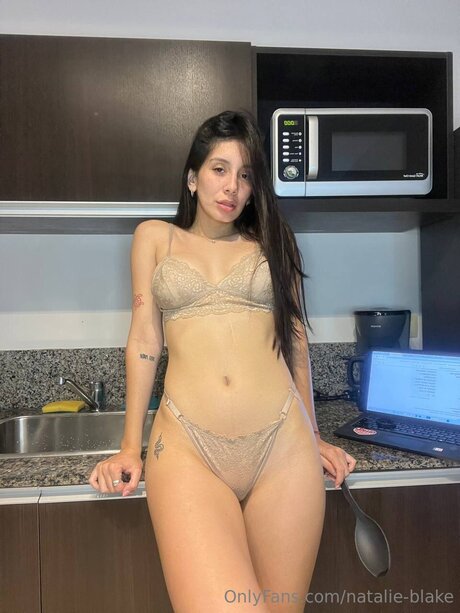 bikini ado onlyfans assez exclusif images