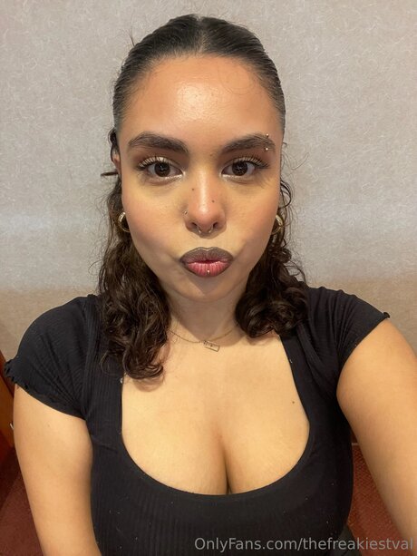 Thefreakiestval modèle de sexe galeries