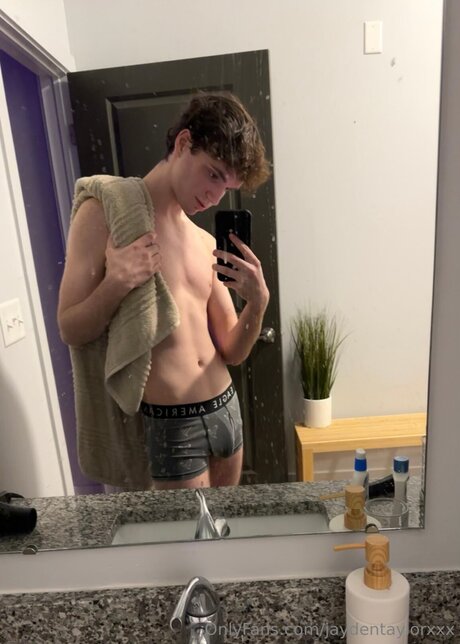 Jaydentaylorxxx nus star du porno archive