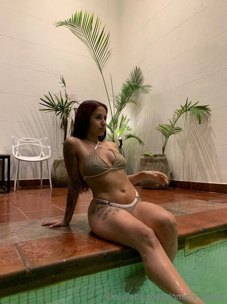 Dommy Sweet star du porno sexy image