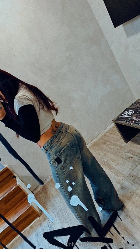 Dommy Sweet modèle adulte images