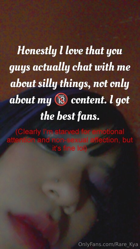 Rare Kya modèle nu des photos