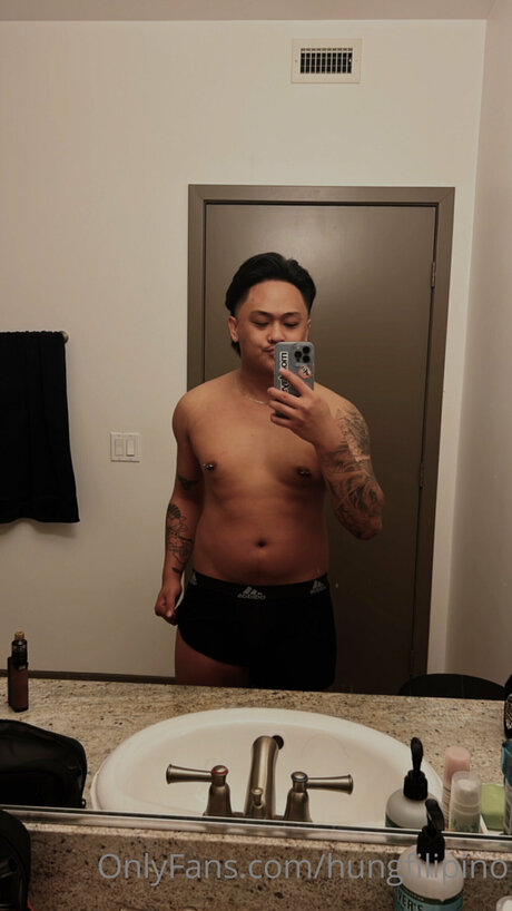 Hungfilipino étoile nue photo