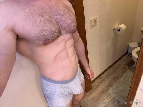 August Berlinger modèle nu des photos