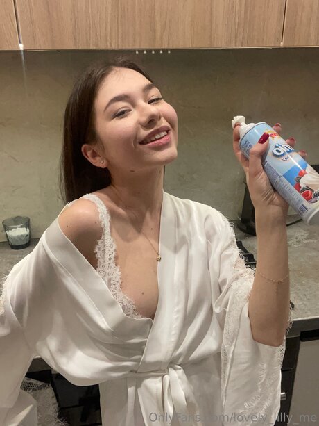 Lovely Lilly Me top star galeries