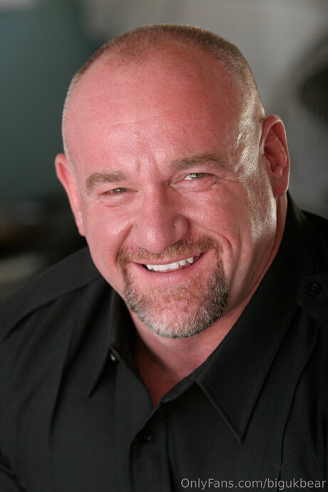 Bigukbear star du porno hd collection