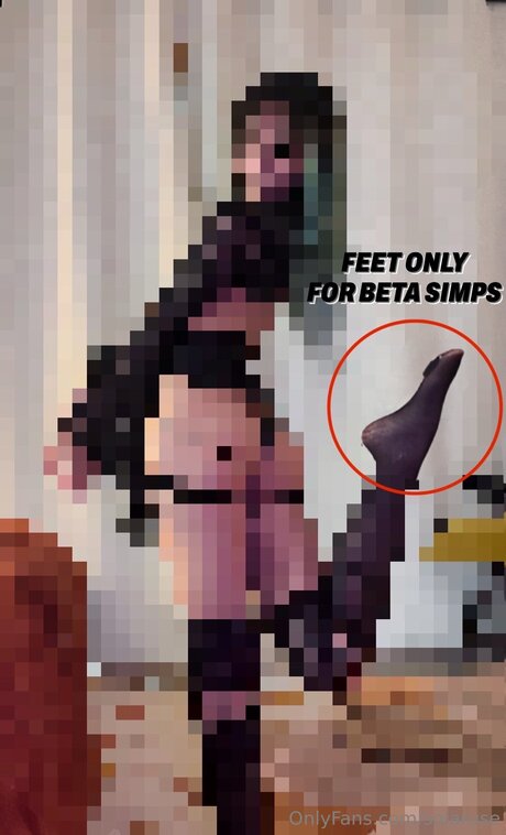 Solaruse modèle porno des photos