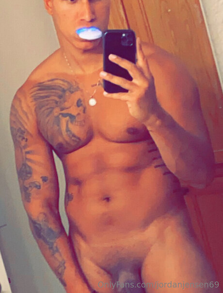 Jordanjensen69 art star du porno galeries