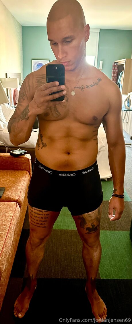 Jordanjensen69 joli modèle collection