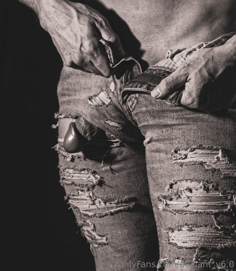 Deviant V6 0 actrice érotique collection