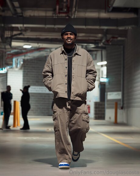 épouse infidèle onlyfans nu sexy photo