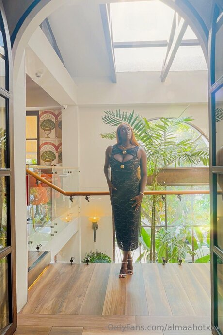 épouse infidèle onlyfans beaux nus images