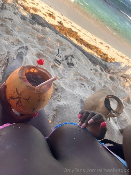 Almaahotxxx belle actrice archive