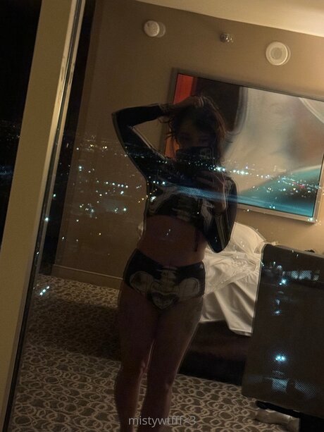 Mistywtfff modèle xxx galerie