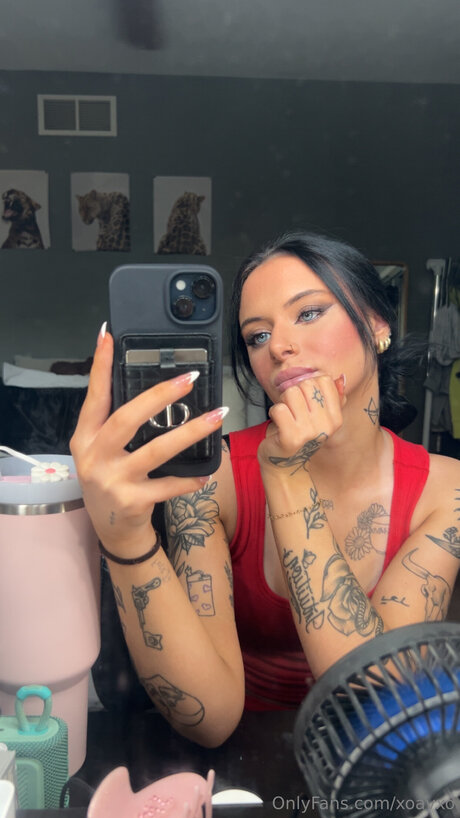 Xoavxo étoile chaude img