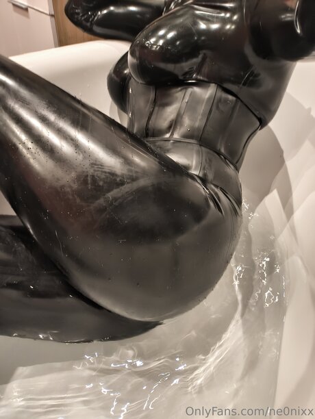 Ne0nixx star du porno chaude photos