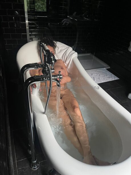 Aylinvalentina modèle image