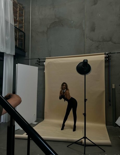 Ella Jayde Ford modèle parfait archive