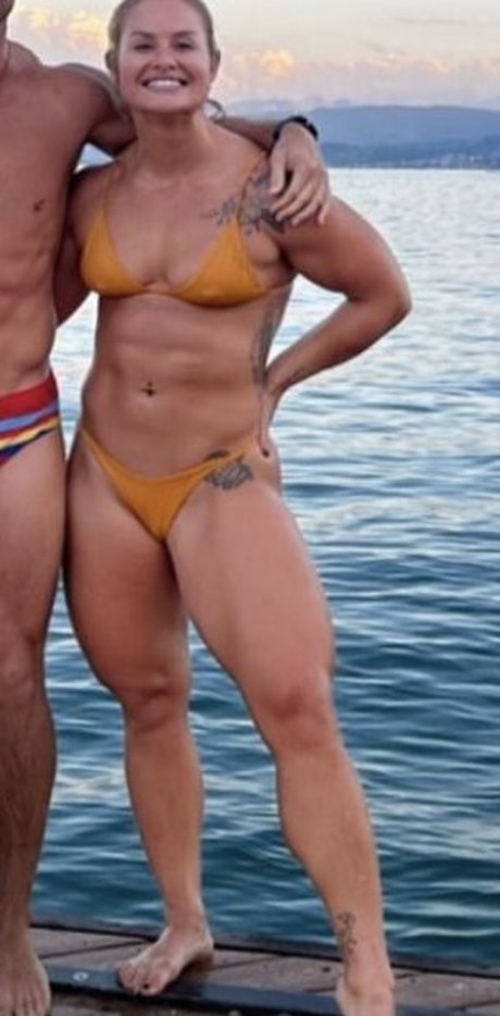 Dani Elle Speegle art étoile collection