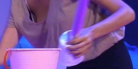 Danucd étoile chaude des photos