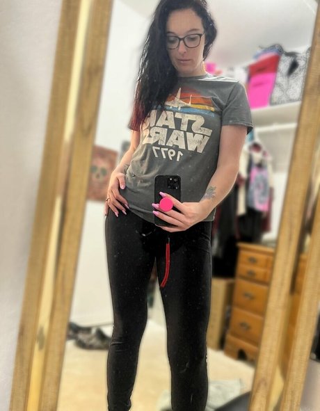 Trixie Addams modèle sexy galerie