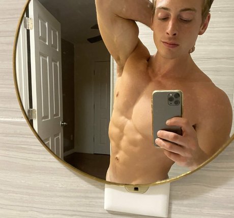 calebsky modèle sexy photo