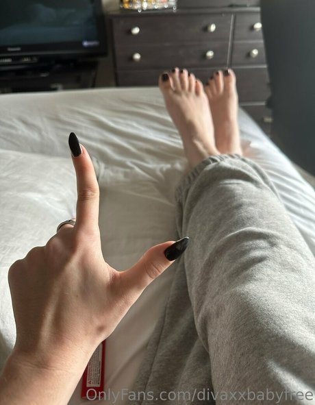 filles célèbres onlyfans haut nu collection